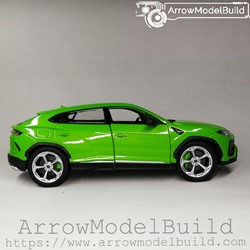 Picture of ArrowModelBuild Lamborghini Urus Custom Color (Ithaca Green) Built & Painted 1/24 Model Kit