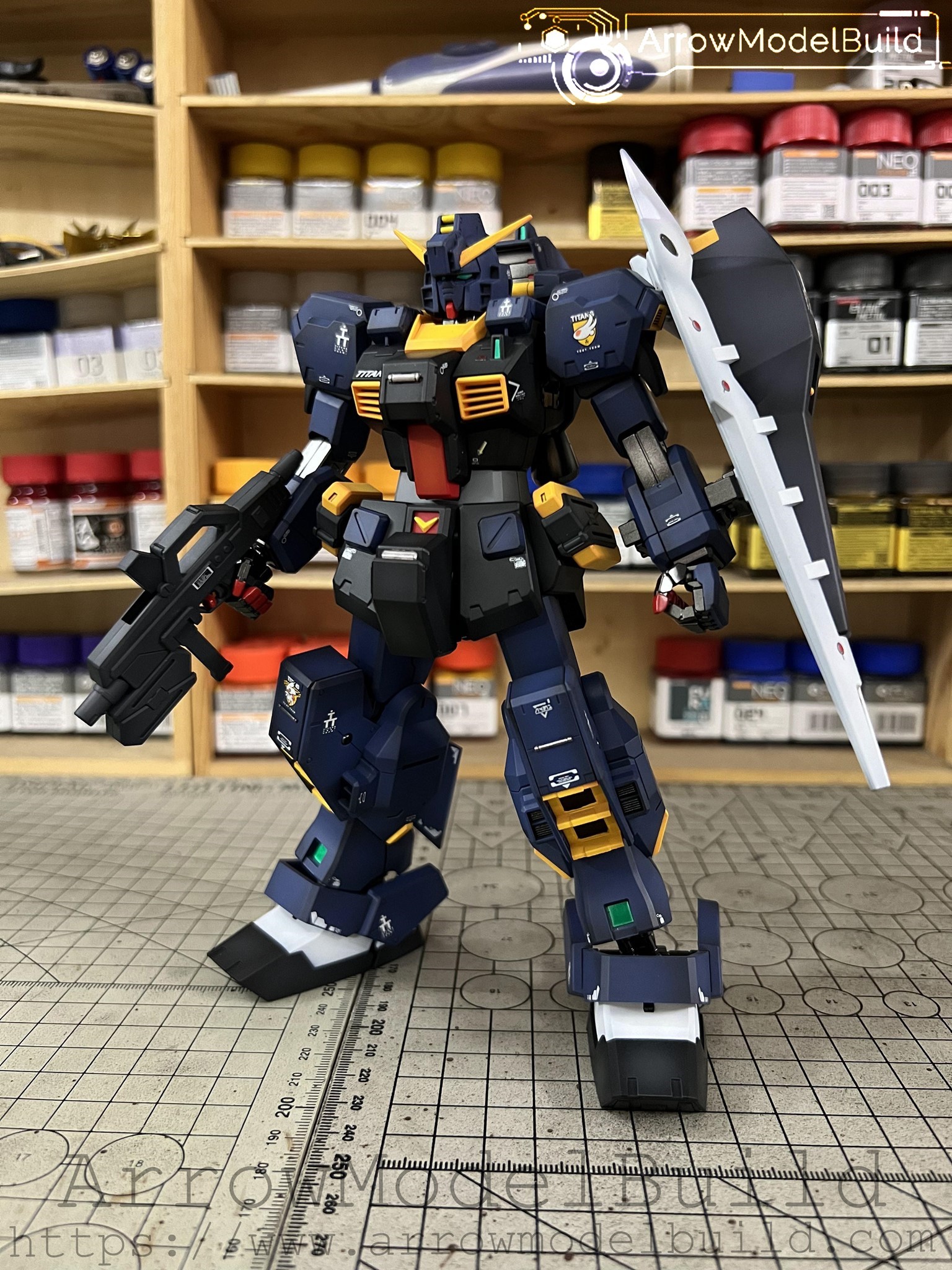 Picture of ArrowModelBuild TR-1 Hazel Gundam Built & Painted 1/100 Model Kit