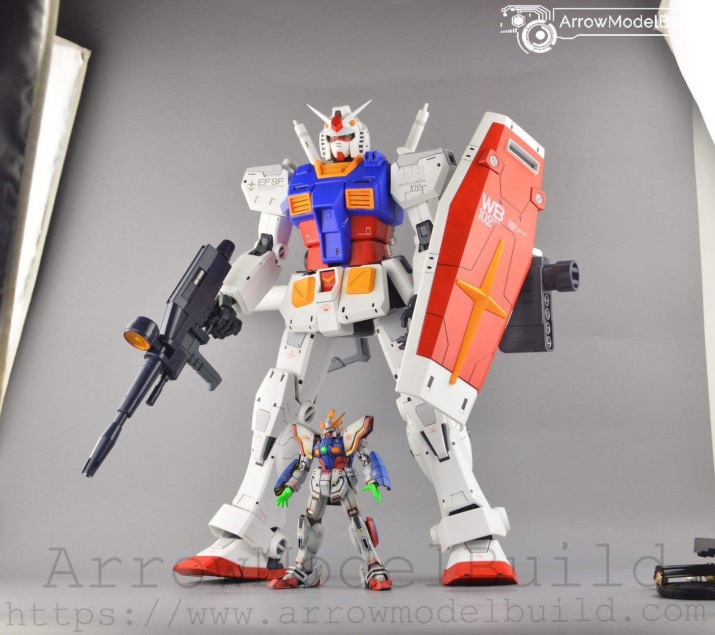 Picture of ArrowModelBuild RX-78-2 Gundam (Custom Color) Built & Painted 1/35 Model Kit