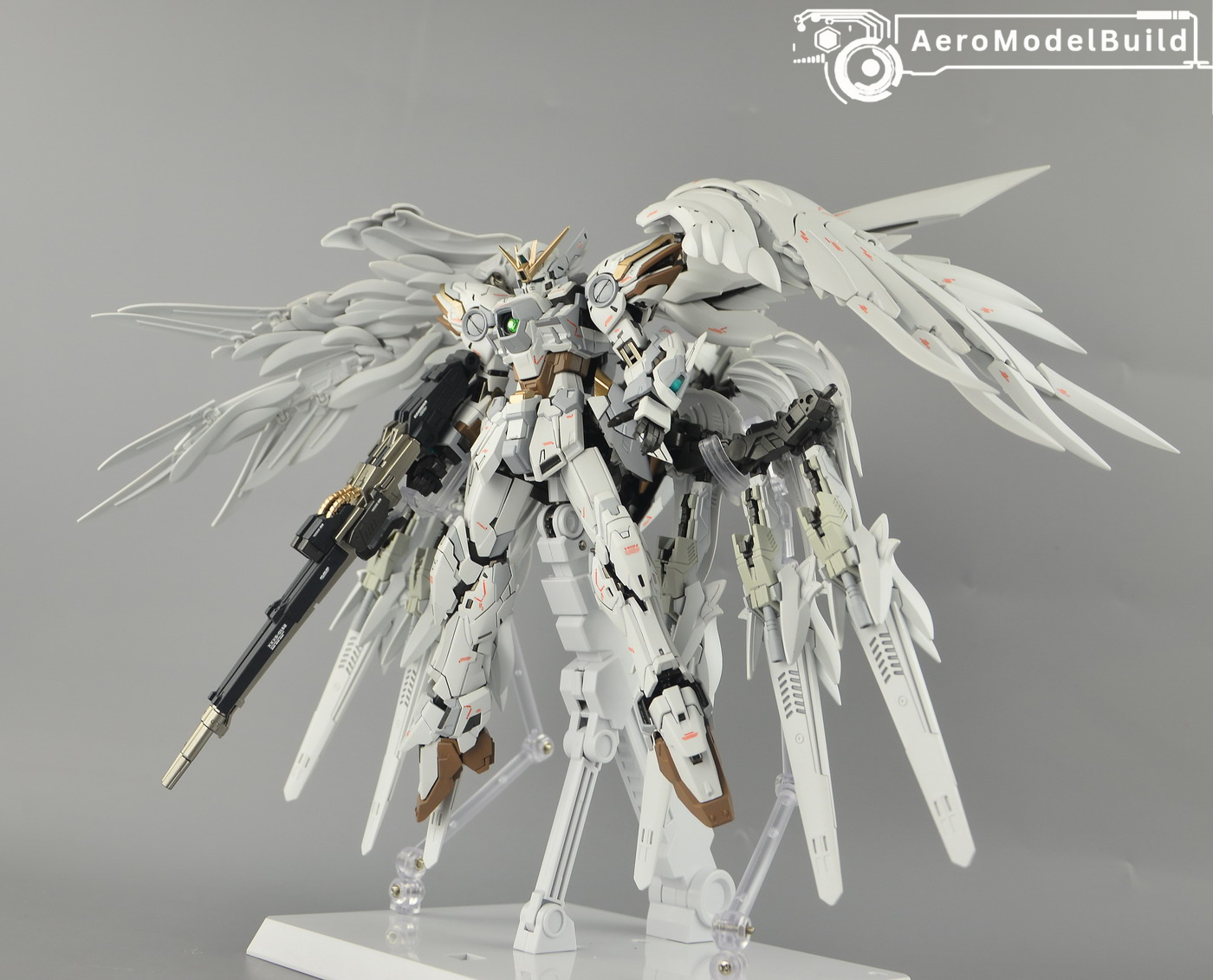 Picture of AeroModelBuild Wing Gundam Snow White Built & Painted MG 1/100 Model Kit