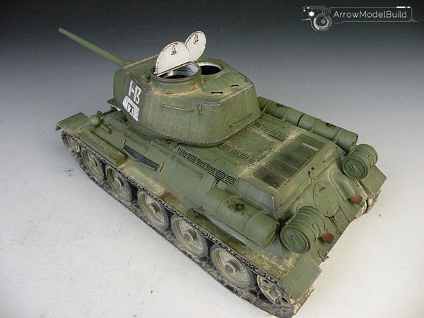 Picture of ArrowModelBuild Soviet T-34/85 Tank  Built & Painted 1/35 Model Kit