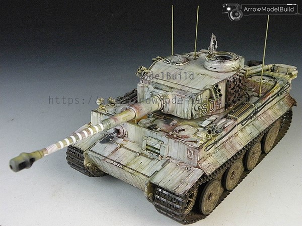 Picture of ArrowModelBuild Tiger I Tank (Early Production / In the Snow)  Built & Painted 1/35 Model Kit