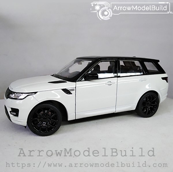 Picture of ArrowModelBuild Land Rover Custom Color (Lanyun White) Black Wheel Version Built & Painted 1/24 Model Kit