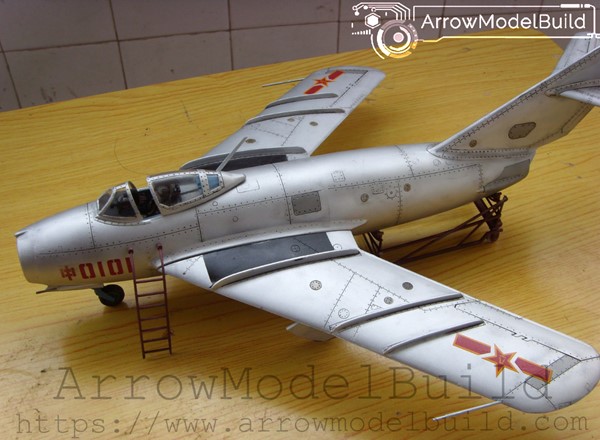 Picture of ArrowModelBuild Comrades-In-Arms Gift F-5 Fighter Jet Built & Painted 1/32 Model Kit